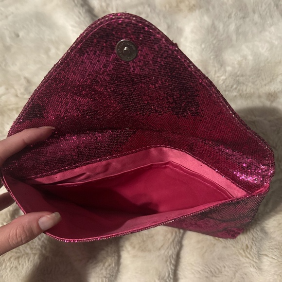 Victoria’s Secret Limited Edition pink sequin clutch - Picture 3 of 3